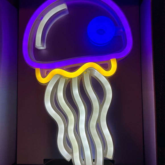LED Neon Light - Picture 3 of 3